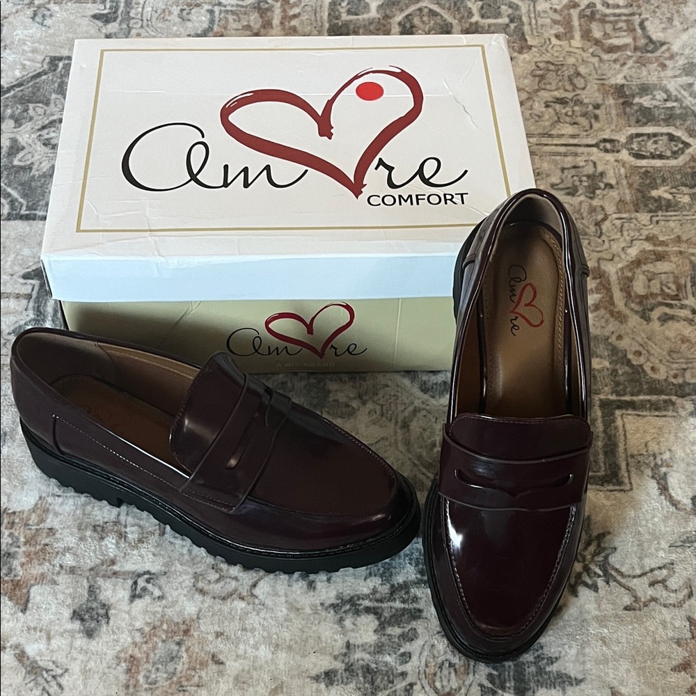 Mia Amore Burgundy Gloss Loafers